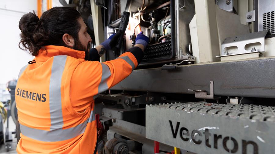 Modernisation de la maintenance des locomotives Vectron dans le port d'Anvers