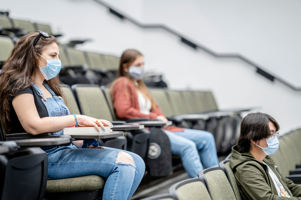 Jongeren hebben structurele verandering nodig, geen vaccin