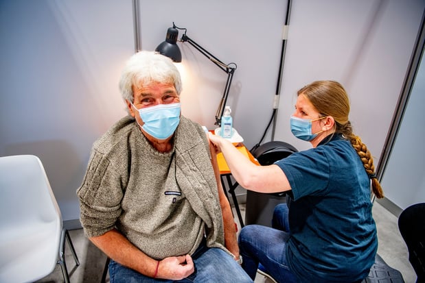 'Europese Commissie te weinig transparant over vaccincontracten' (Europees Hof)