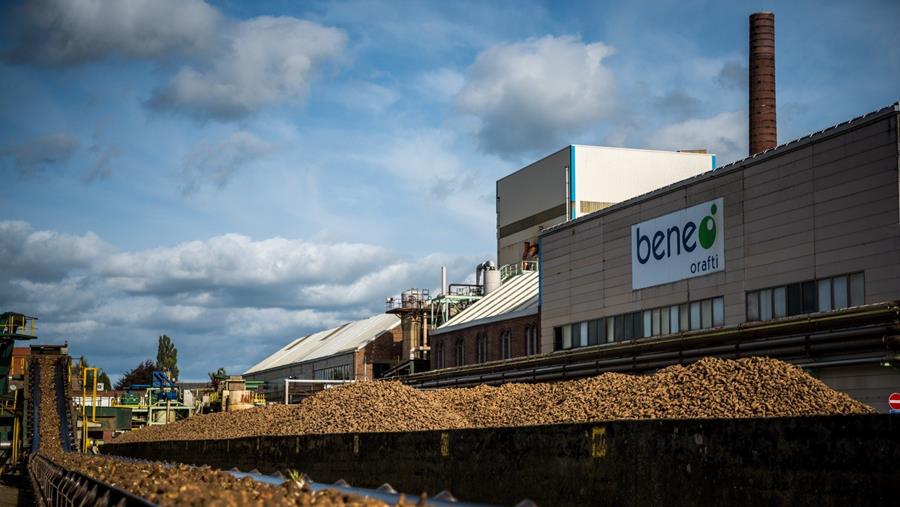 Nouvelle installation industrielle de 45 mètres de haut à Oreye